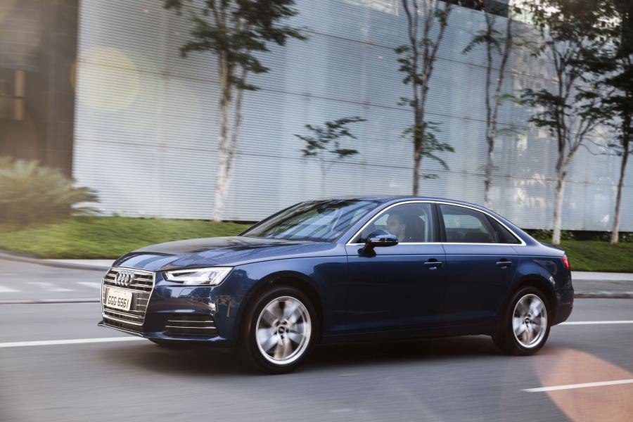  Audi A4 2.0 TFSI (B9) 2016 года  (LA) (фото 15 из 30)